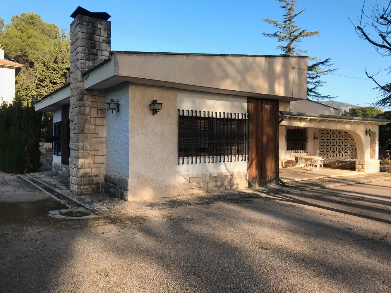 Außenansicht von Country house zum Verkauf in Muro de Alcoy mit Klimaanlage, Heizung und Privatgarten