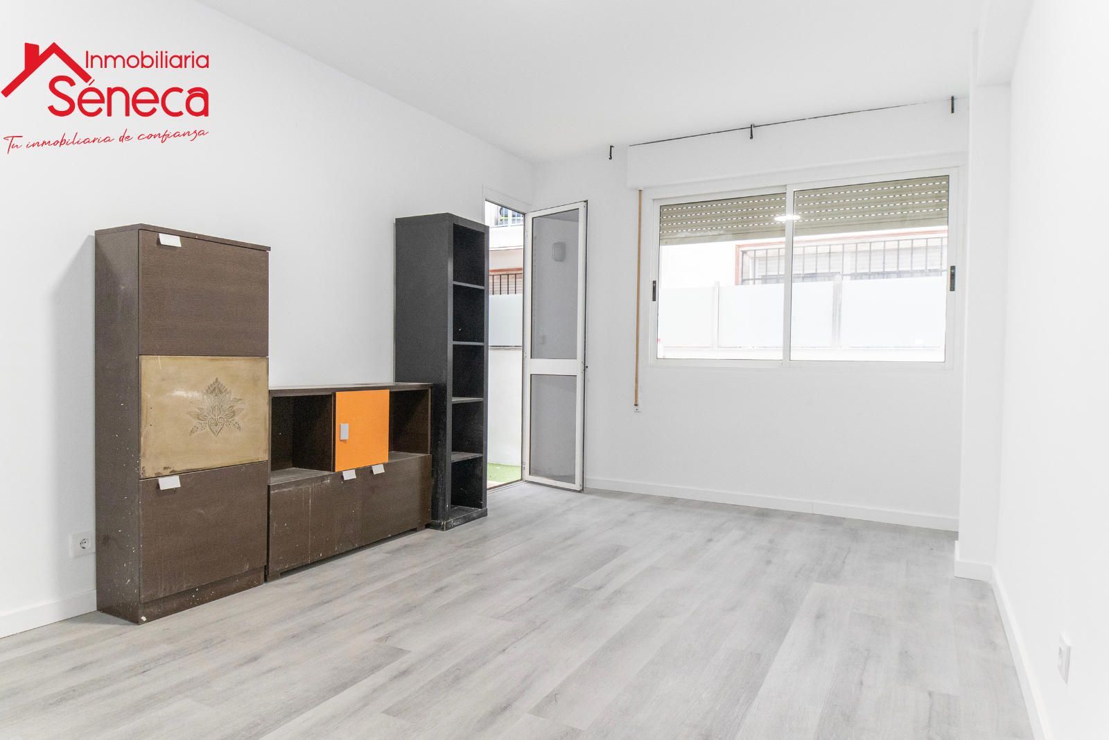 Flat for sale in Francisco Toledo, Huerta de la Reina - Trassierra