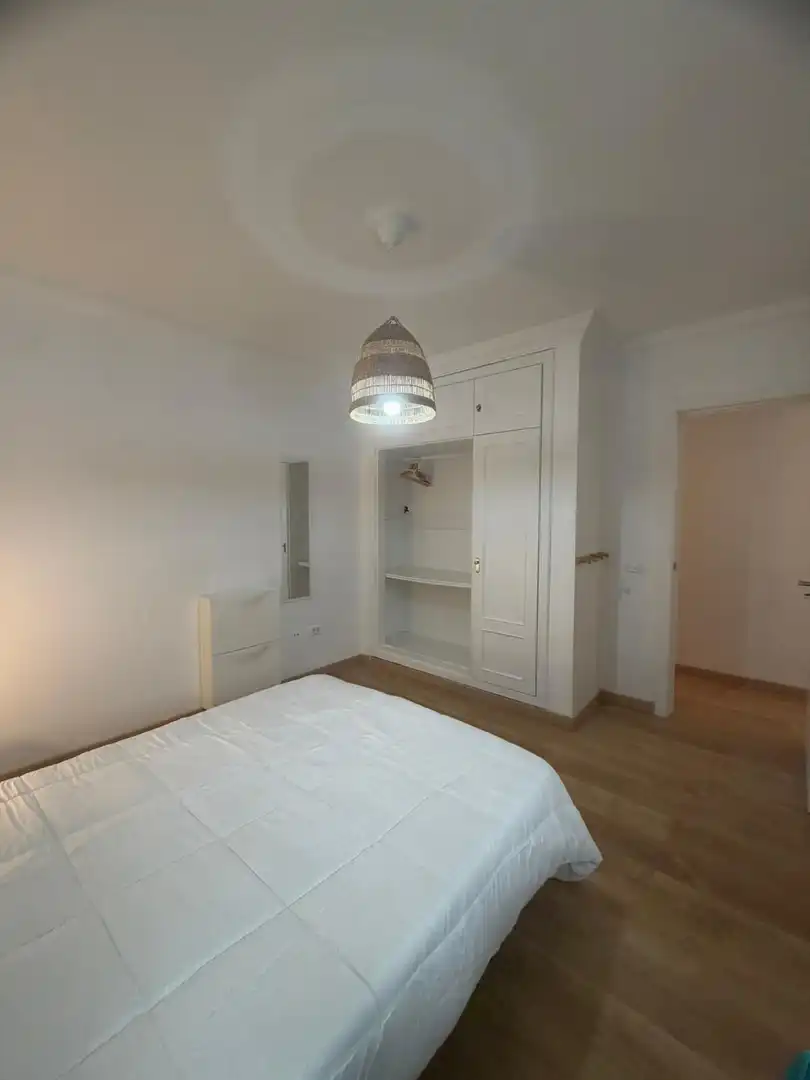 Bedroom of Flat for share in San Cristóbal de la Laguna  with Parquet flooring and Furnished