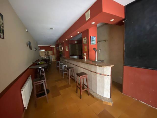 Local comercial en Alquiler en Fozaneldi - Tenderina