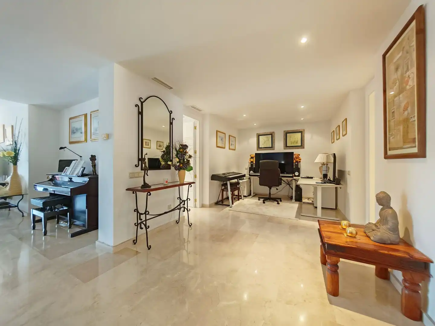 Wohnzimmer von Wohnungen zum Verkauf in Marbella mit Terrasse, Möbliert und Gemeinschaftspool