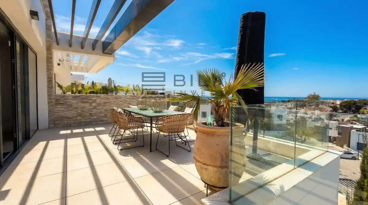Terraza de Ático en venta en Marbella con Aire acondicionado, Terraza y Trastero