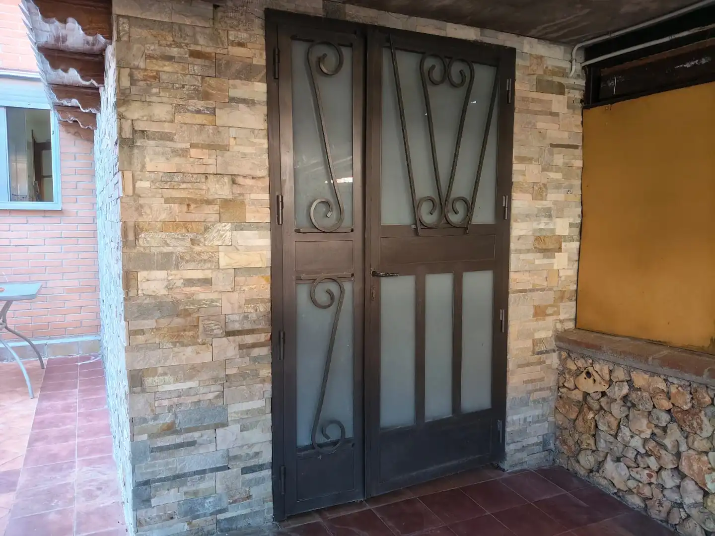 Casa adosada en venda en Yebes amb Calefacció, Jardí privat i Traster