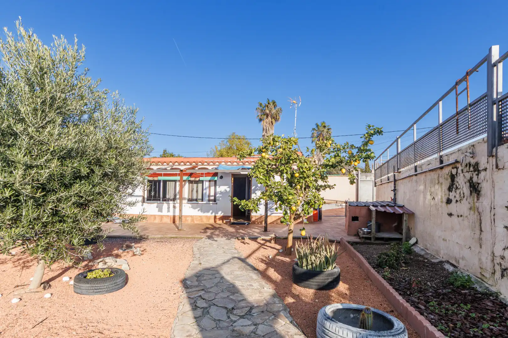 Garden of Houses for sale in El Catllar   with Air Conditioner, Private garden and Terrace