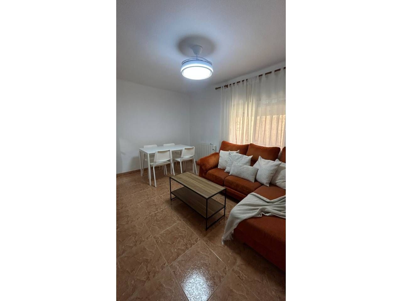 Sala d'estar de Apartament de lloguer en L'Alcora amb Traster i Moblat