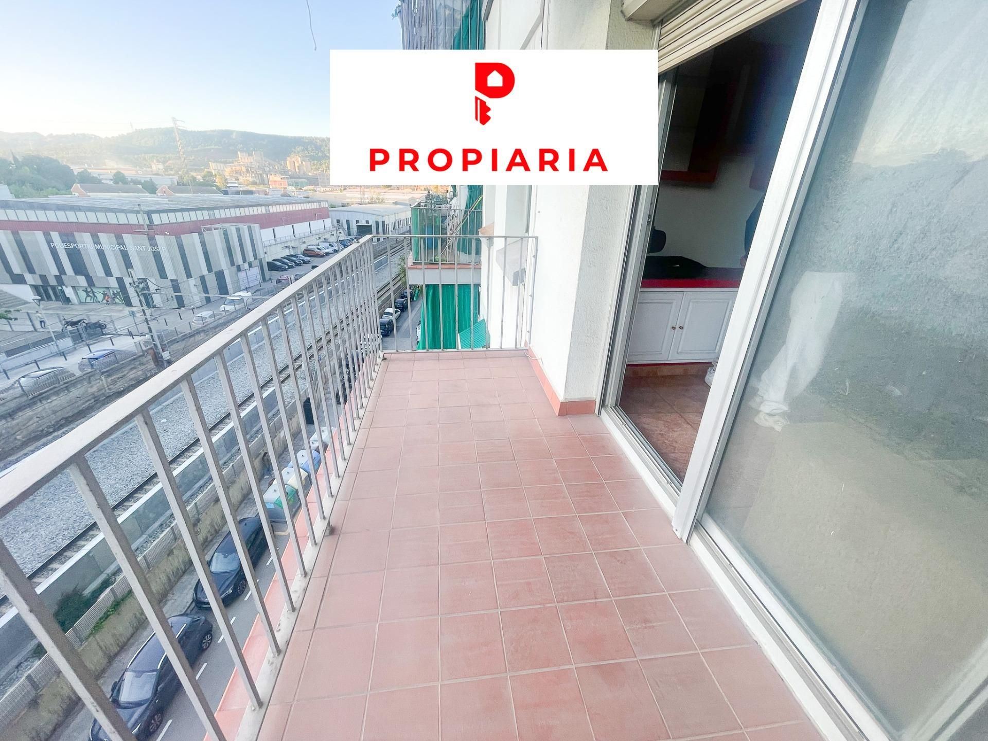 Exterior view of Flat for sale in Sant Vicenç Dels Horts  with Balcony