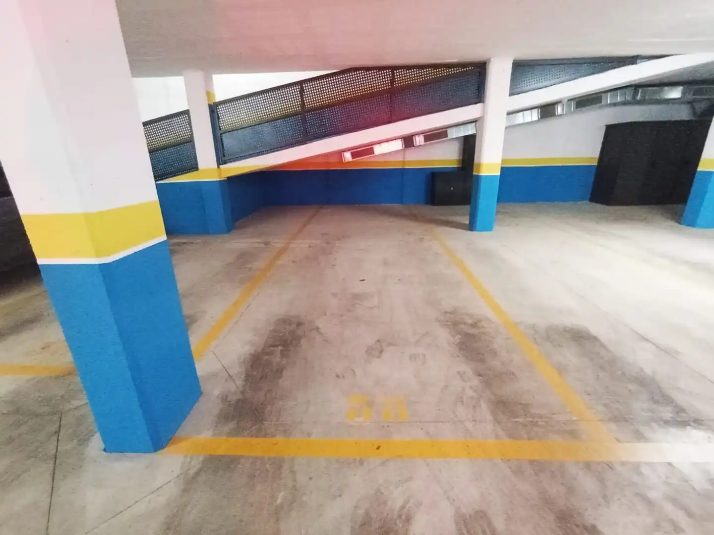 Parking of Flat for rent in Terrassa  with Air Conditioner and Heating