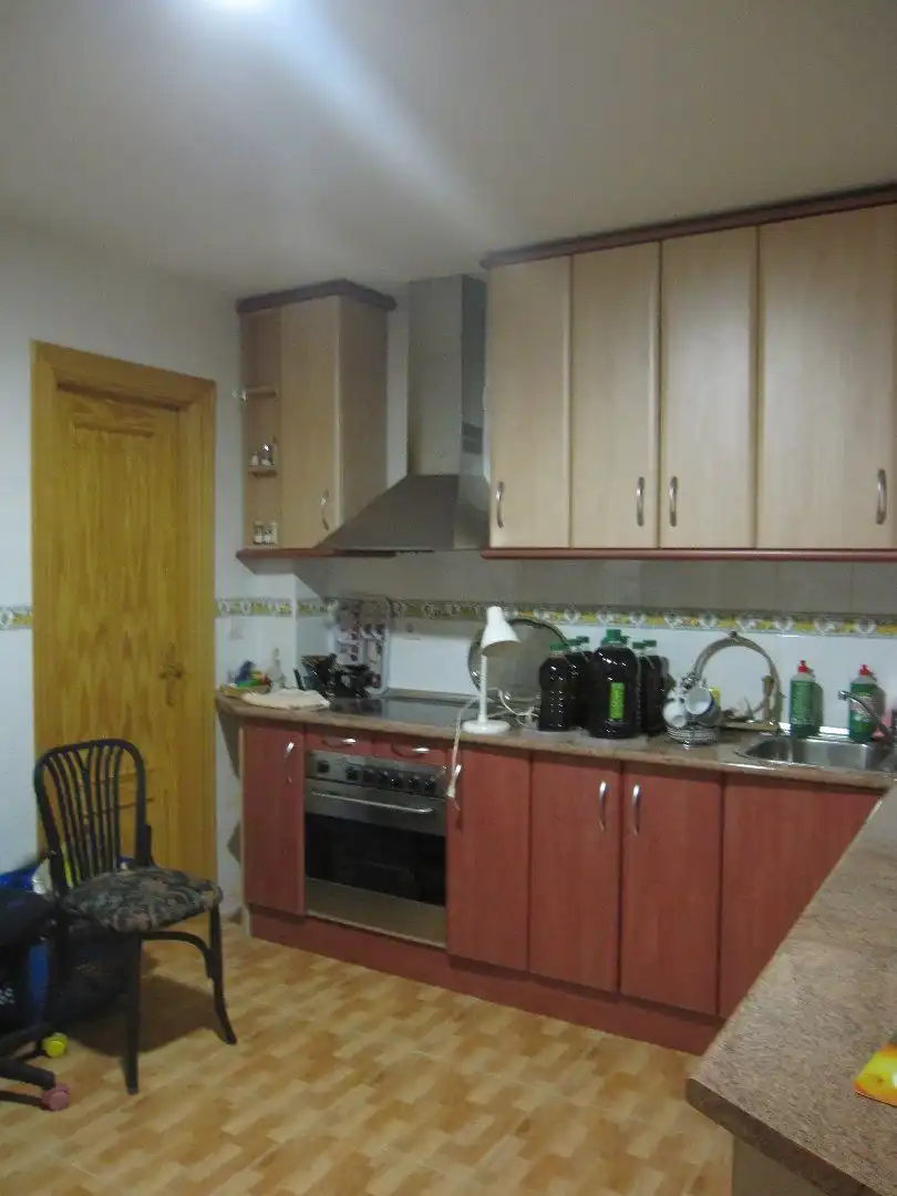 Cuina de Casa o xalet en venda en Ciudad Real amb Aire condicionat, Terrassa i Forn