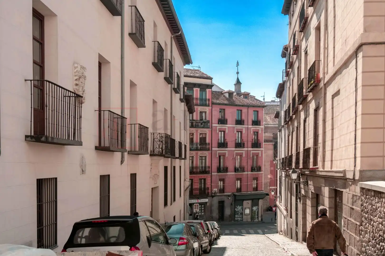 Vista exterior de Planta baja en venta en Madrid con Calefacción y Amueblado
