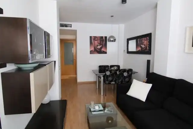 Wohnzimmer von Wohnung zur Miete in Sud