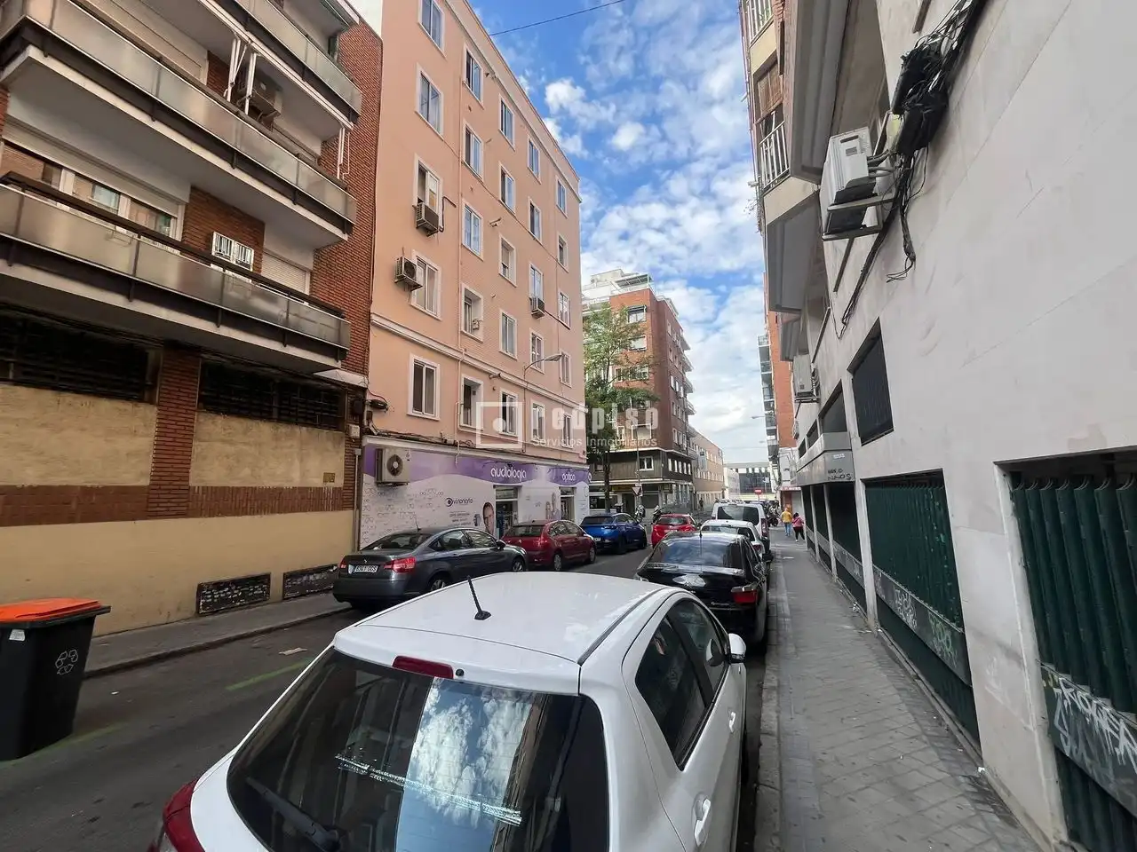Vista exterior de Piso en venta en Madrid con Calefacción