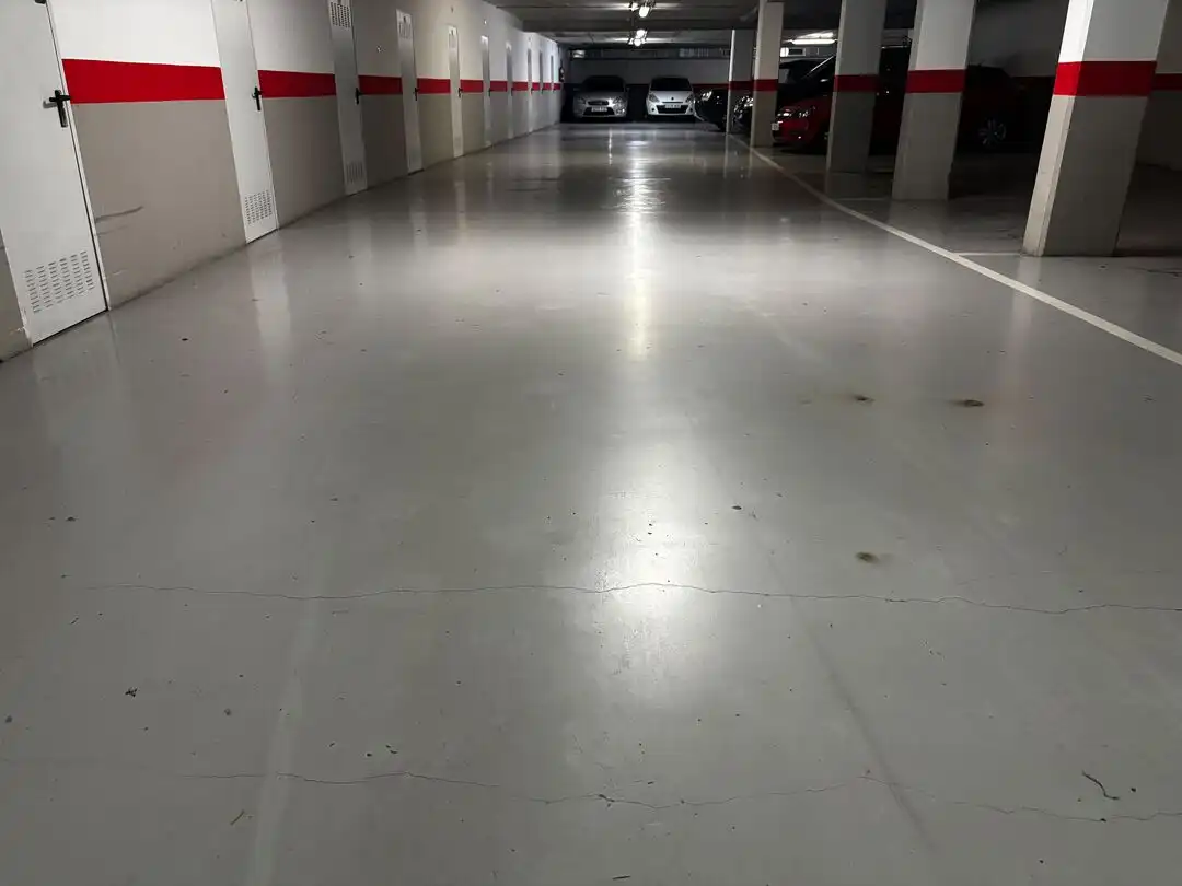 Parking de Piso de alquiler en Santander con Trastero, Amueblado y Balcón