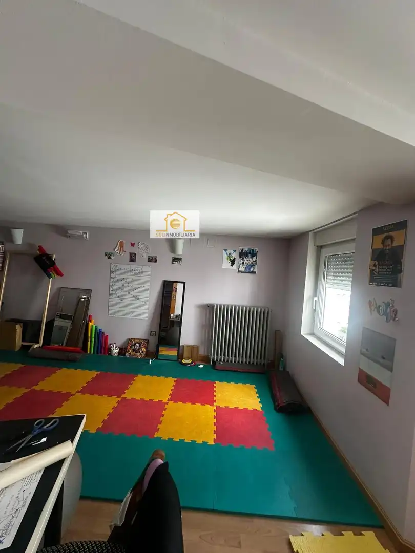 Planta baja en venta en León Capital  con Calefacción y Parquet