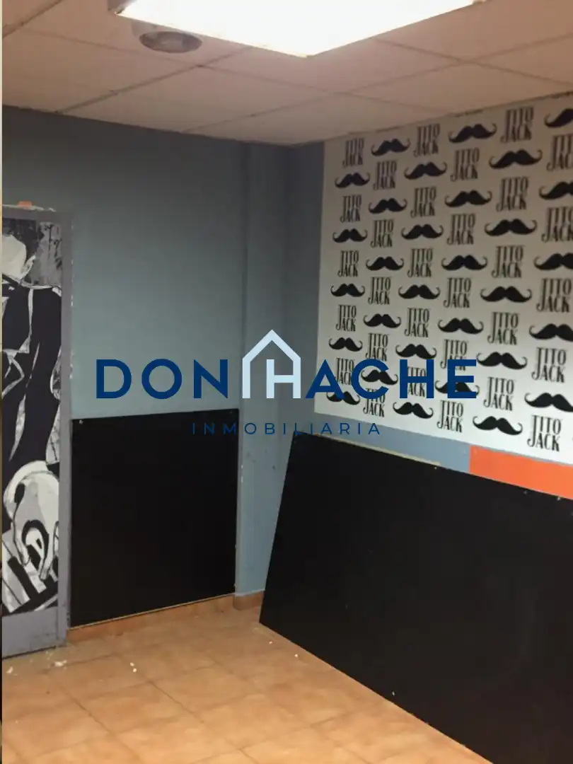 Business premises for sale in Calle Juan Antonio de Vera Zuñiga y Figueroa Conde de la Rock 30, imagen 6