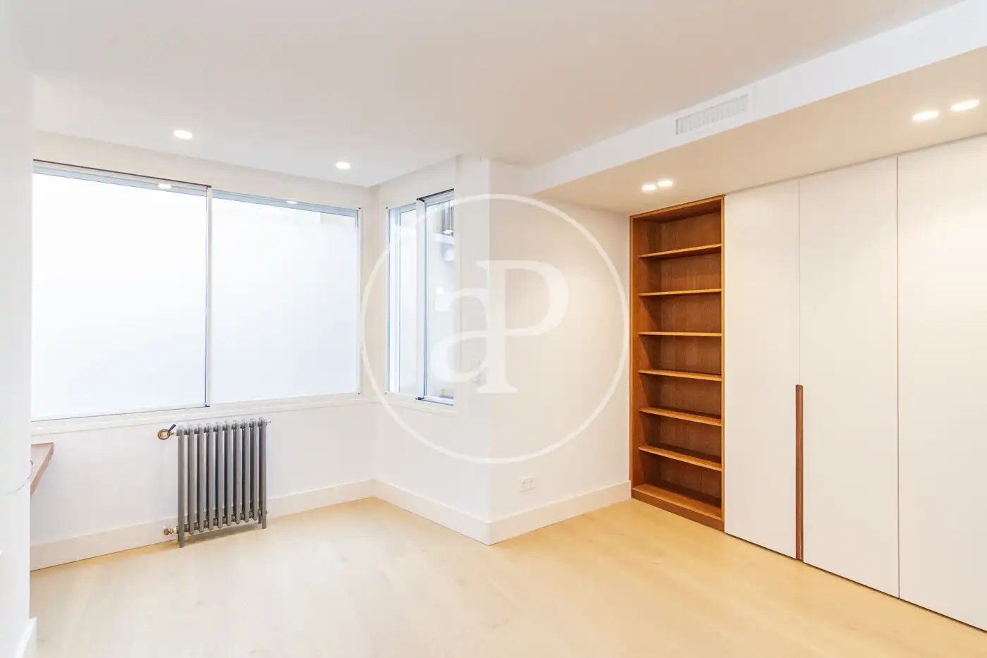 Habitación de Piso en venta en Madrid con Aire acondicionado, Calefacción y Balcón