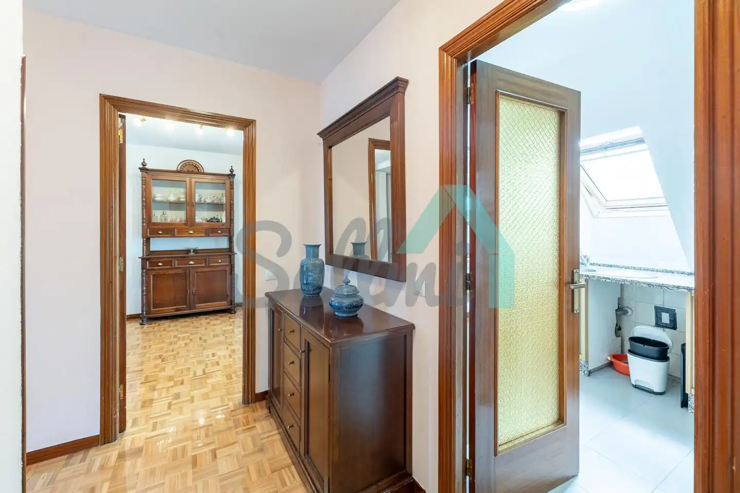 Piso de alquiler en Oviedo  con Calefacción, Parquet y Amueblado