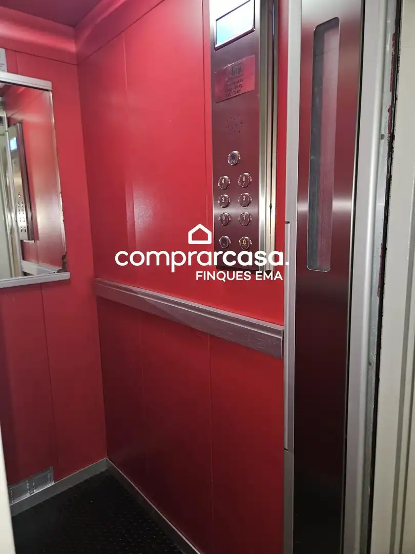 Pis en venda en Sant Boi de Llobregat amb Parquet i Balcó