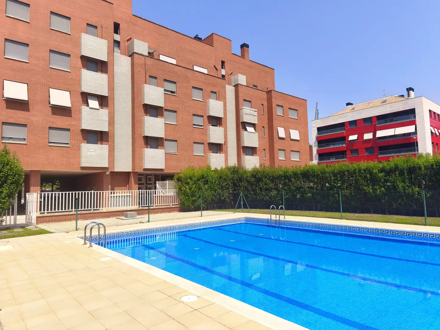 Piscina de Piso en venta en  Logroño con Aire acondicionado, Jardín privado y Parquet