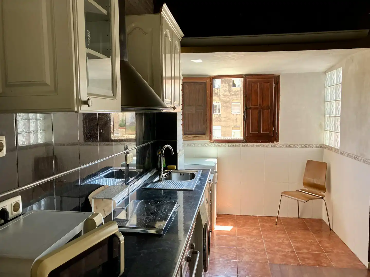 Flat for rent in N/A, En Corts - Doctor Waksman