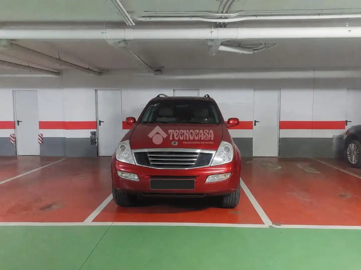 Aparcament de Pis en venda en Zaragoza amb Aire condicionat, Traster i Balcó