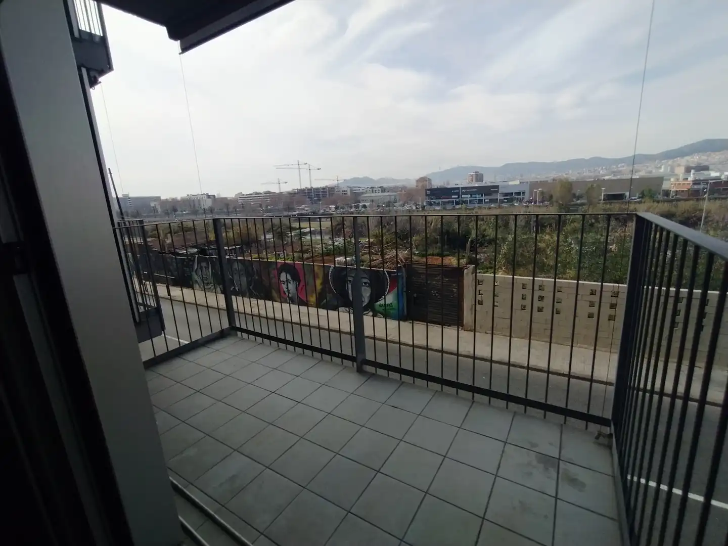 Terrassa de Pis en venda en Santa Coloma de Gramenet amb Calefacció, Forn i Balcó