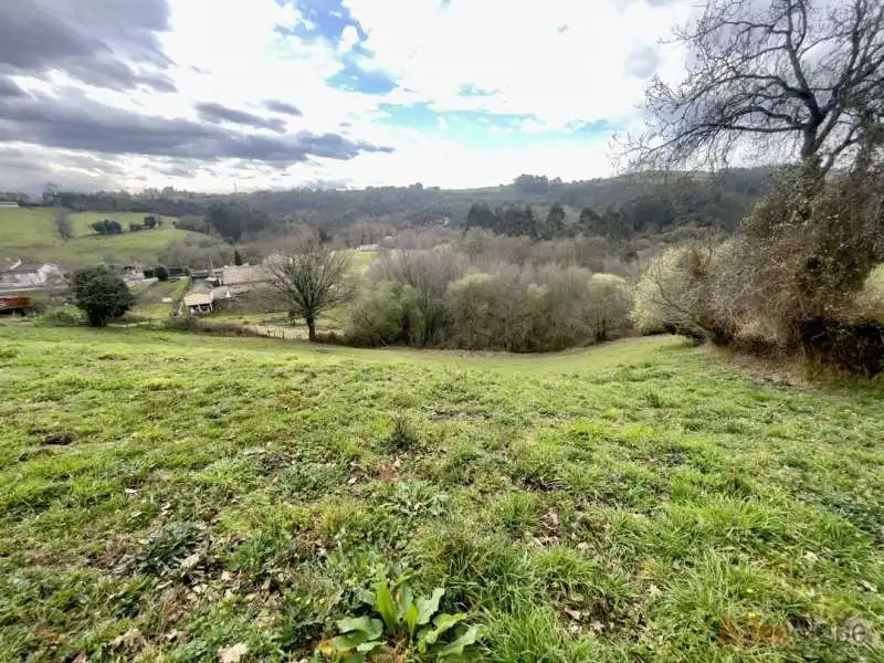 Grundstücke und Bauplätze zum Verkauf in Llanera