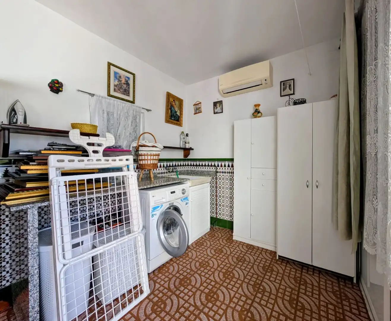 Cuina de Casa o xalet en venda en Villanueva de Tapia amb Aire condicionat, Terrassa i Traster