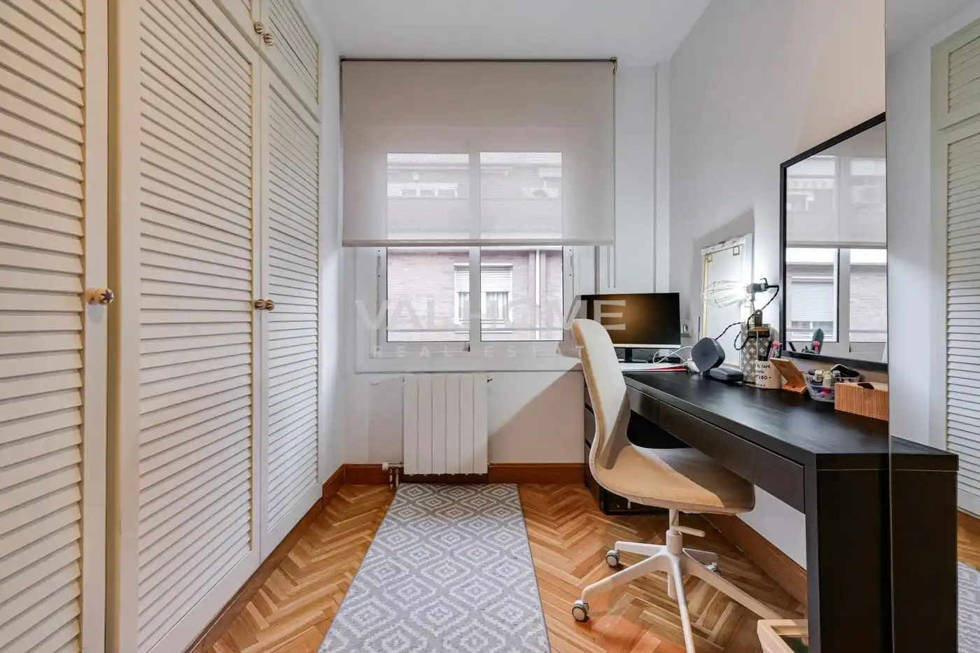 Schlafzimmer von Einfamilien-Reihenhaus zum Verkauf in Sant Cugat del Vallès mit Heizung, Privatgarten und Parkett
