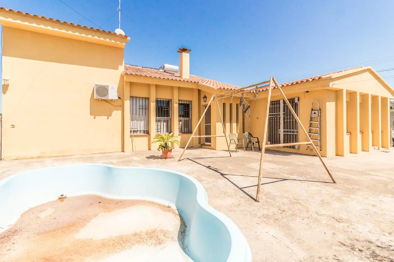 Vista exterior de Casa o xalet en venda en Alfarb amb Aire condicionat, Calefacció i Jardí privat