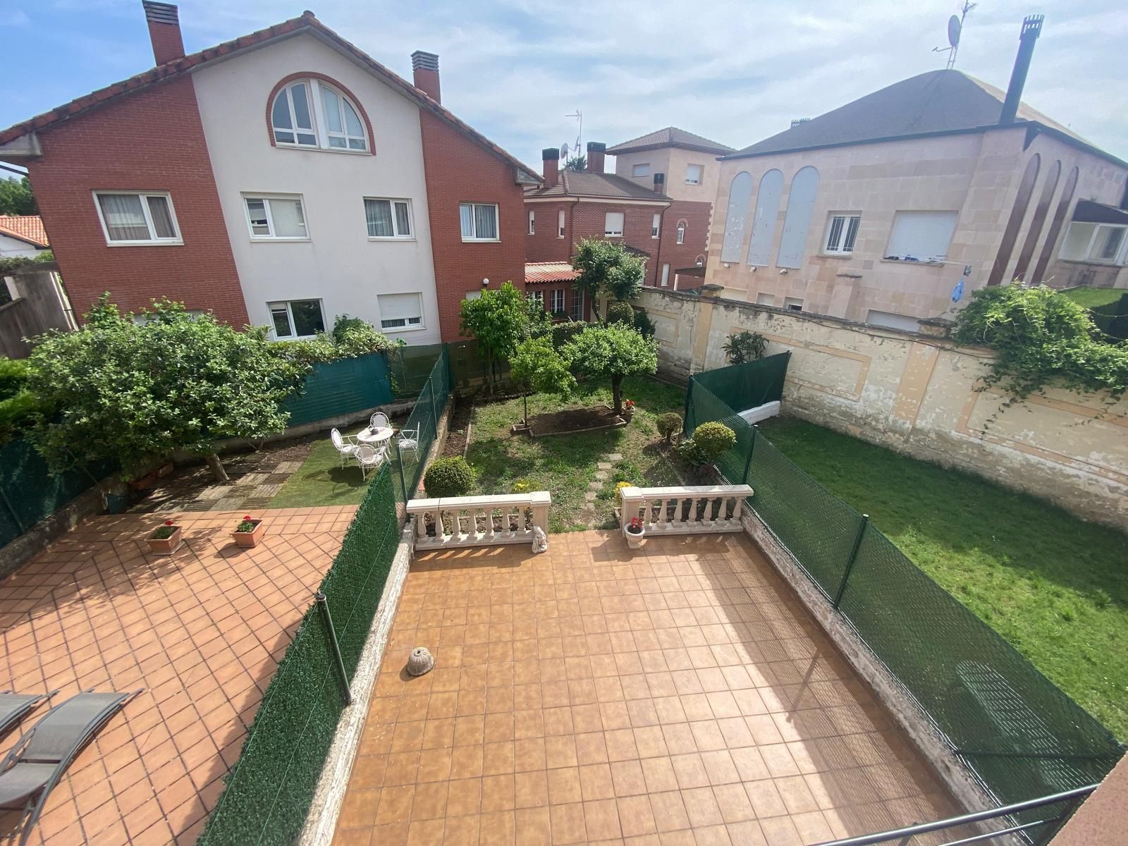 Garden of Single-family semi-detached for sale in Burgos Capital  with Heating, Private garden and Parquet flooring