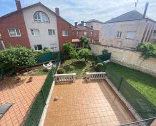Garden of Single-family semi-detached for sale in Burgos Capital  with Heating, Private garden and Parquet flooring