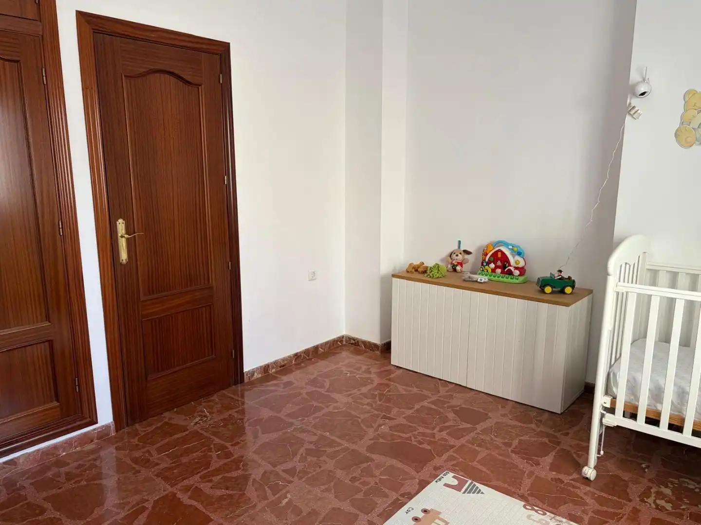 Haus oder Chalet zum Verkauf in Güevéjar mit Privatgarten, Terrasse und Abstellraum