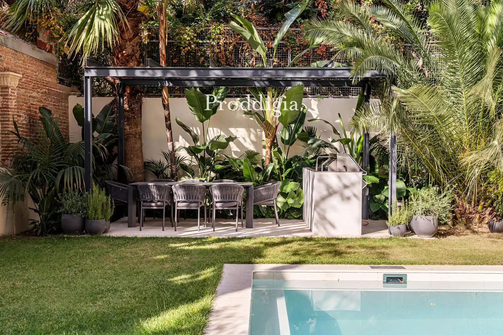 Terrassa de Casa o xalet en venda en Barcelona amb Aire condicionat, Calefacció i Jardí privat