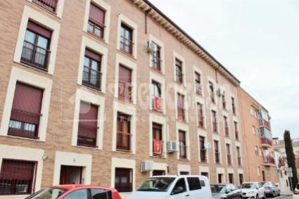 Exterior view of Flat for sale in Azuqueca de Henares  with Air Conditioner, Heating and Terrace