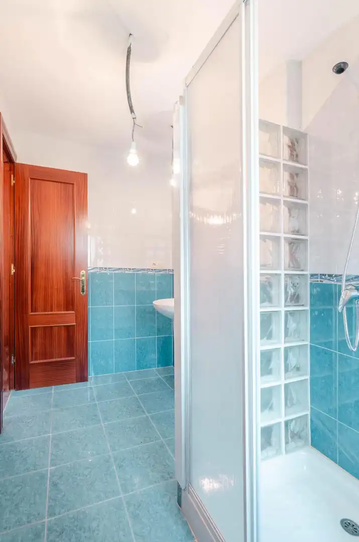 Baño de Casa o chalet en venta en Somiedo con Jardín privado, Trastero y Amueblado