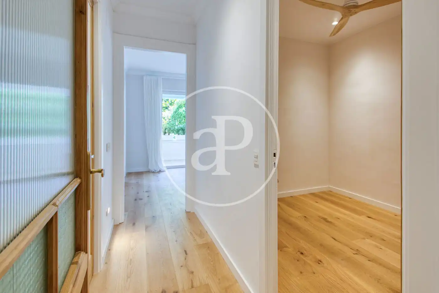Piso en venta en  Barcelona Capital con Aire acondicionado, Calefacción y Balcón