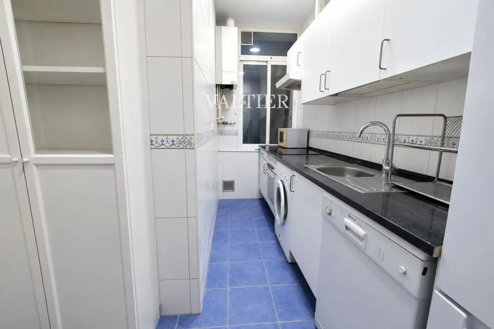 Kitchen of Flat for rent in Madrid