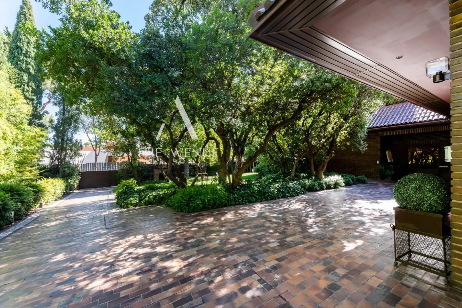 Terrassa de Casa o xalet en venda en Boadilla del Monte amb Calefacció, Jardí privat i Terrassa