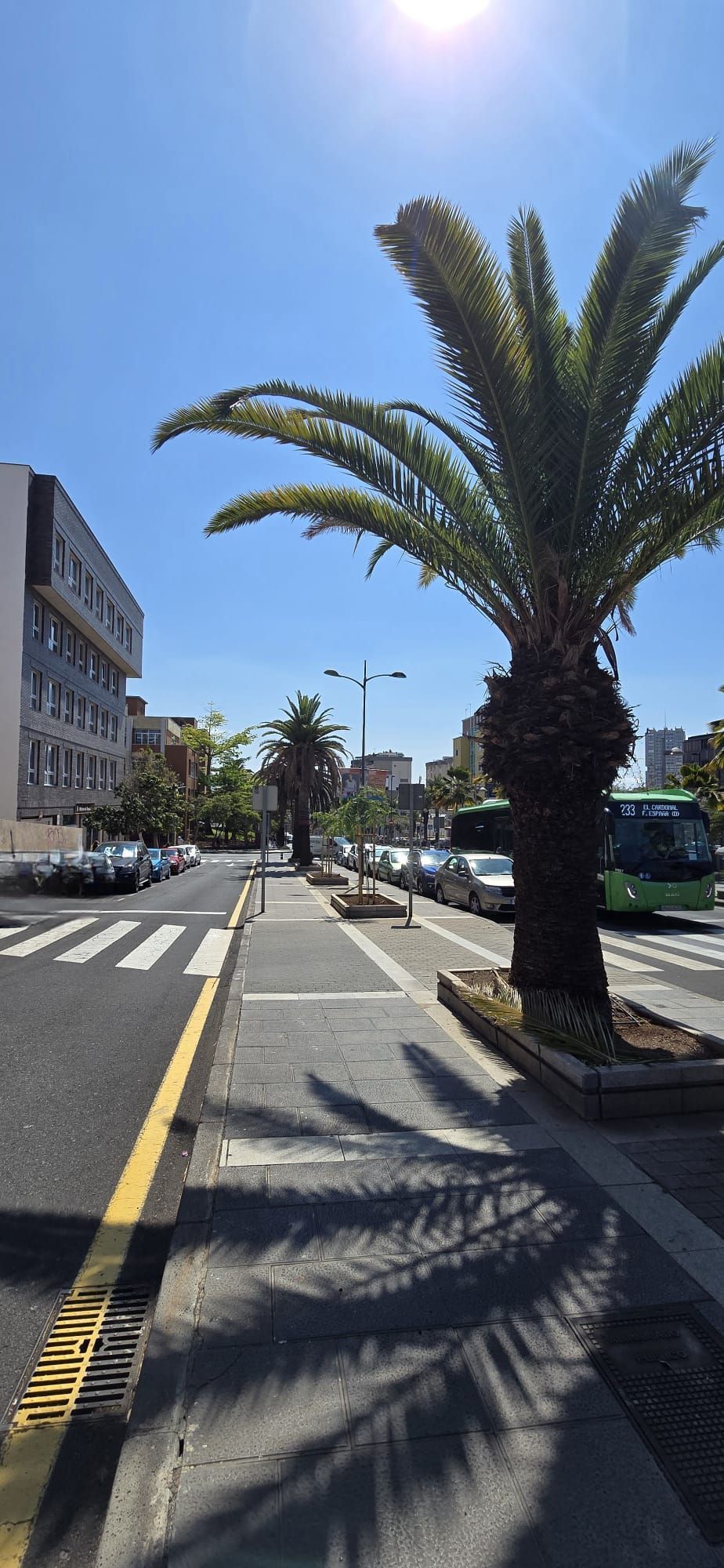 Exterior view of Flat for sale in  Santa Cruz de Tenerife Capital  with Air Conditioner, Terrace and Storage room
