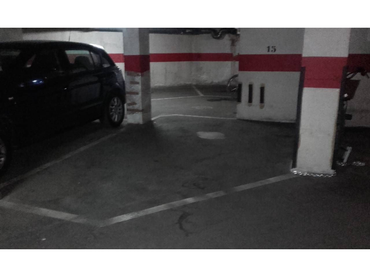 Aparcament de Garatge en venda en Girona Capital