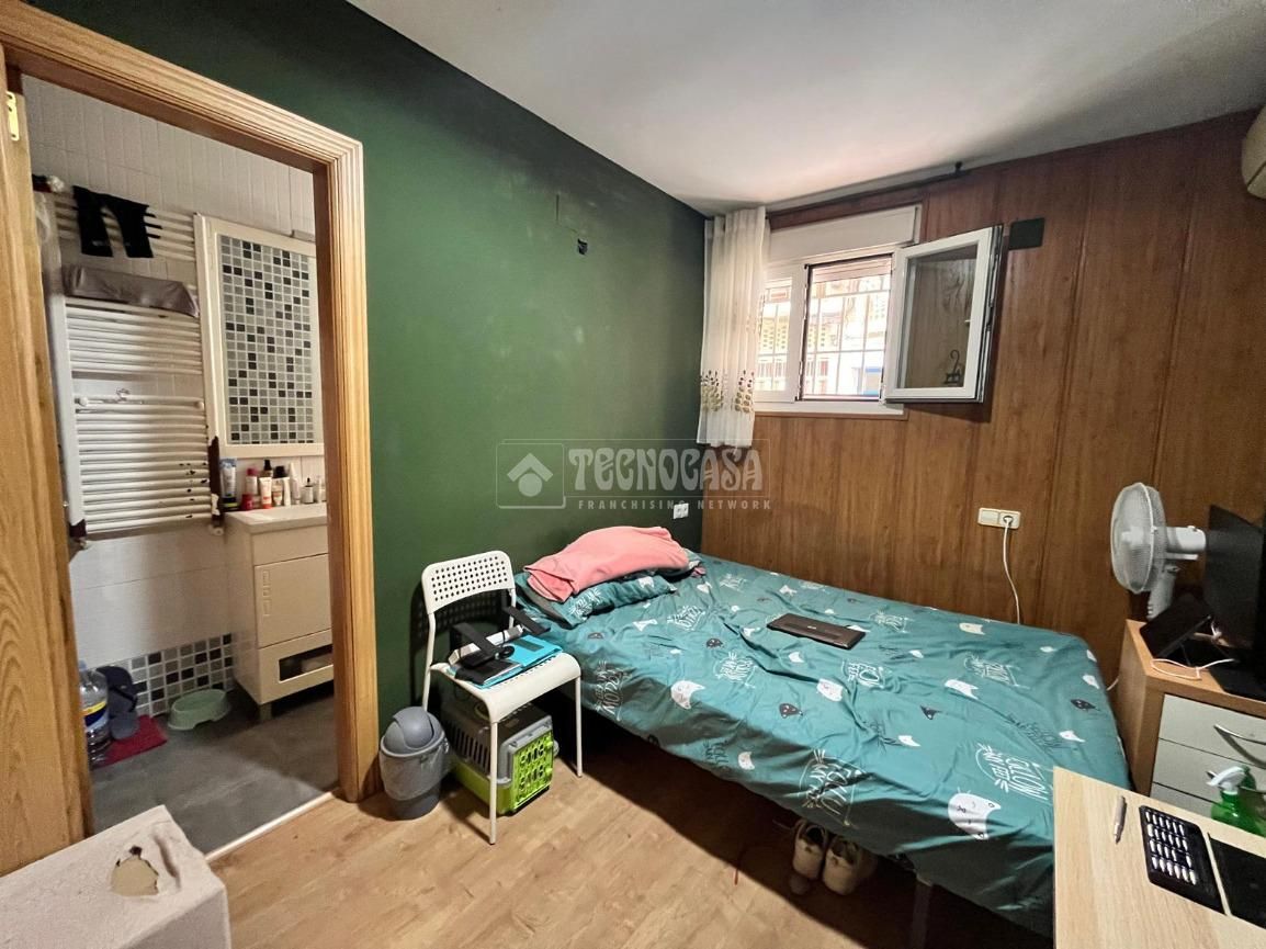 Dormitori de Casa adosada en venda en  Madrid Capital amb Aire condicionat i Calefacció