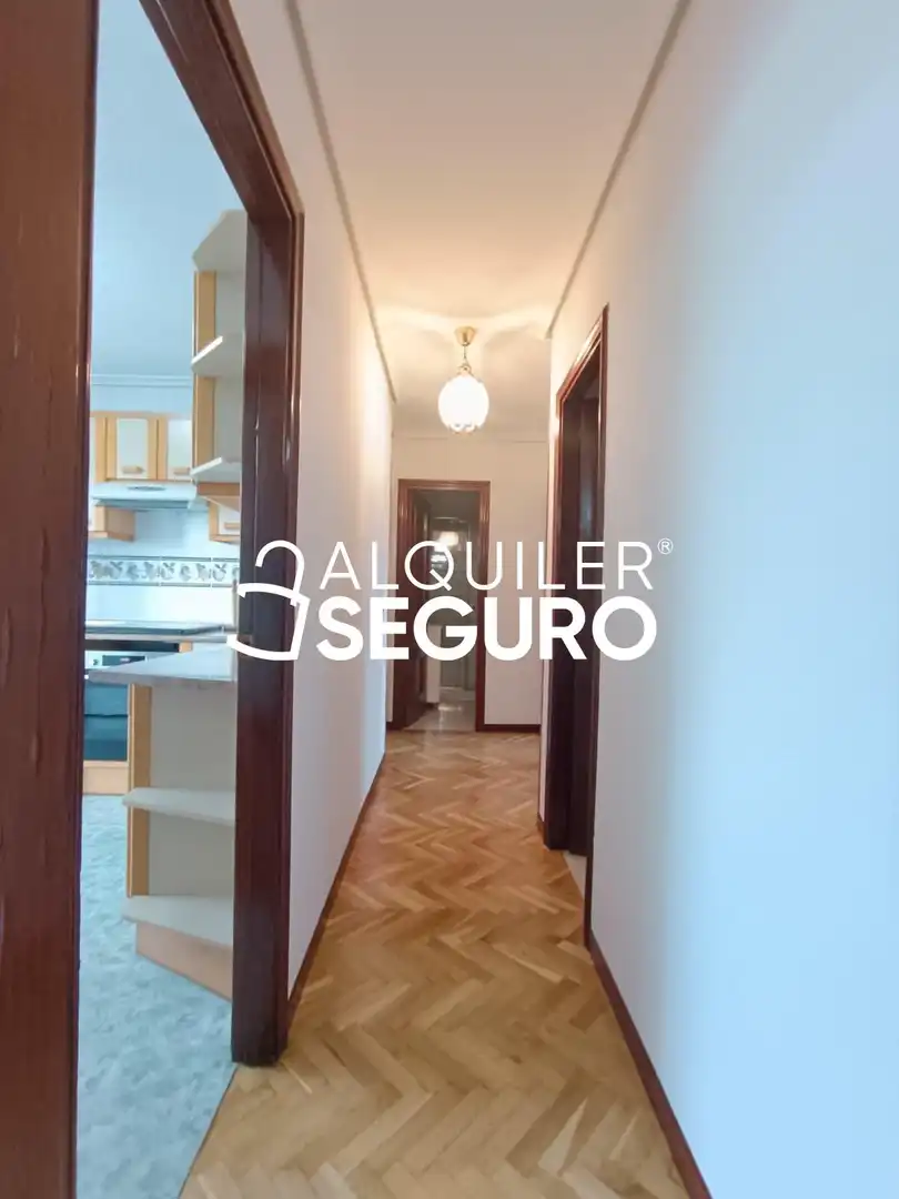 Flat for rent in Madrid  with Air Conditioner, Heating and Terrace
