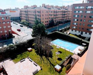 Exterior view of Flat to rent in  Madrid Capital  with Air Conditioner, Heating and Terrace