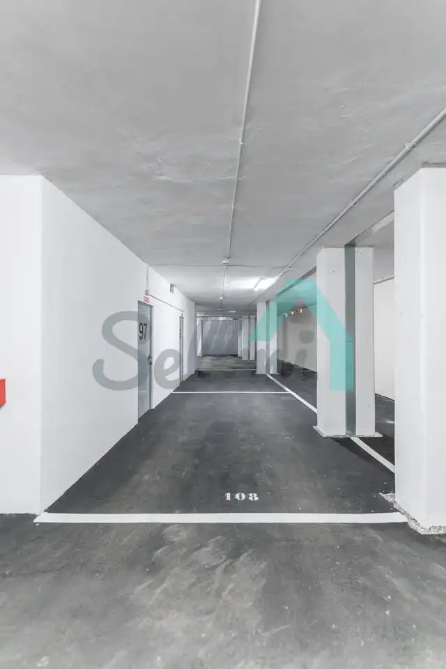 Piso de alquiler en Oviedo  con Calefacción, Terraza y Trastero