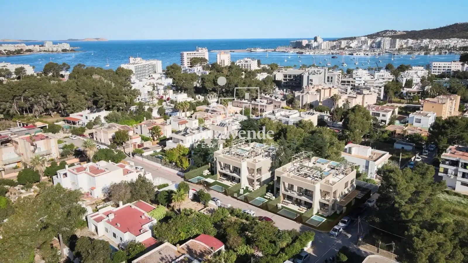 Vista exterior de Àtic en venda en Sant Antoni de Portmany amb Jardí privat, Terrassa i Traster