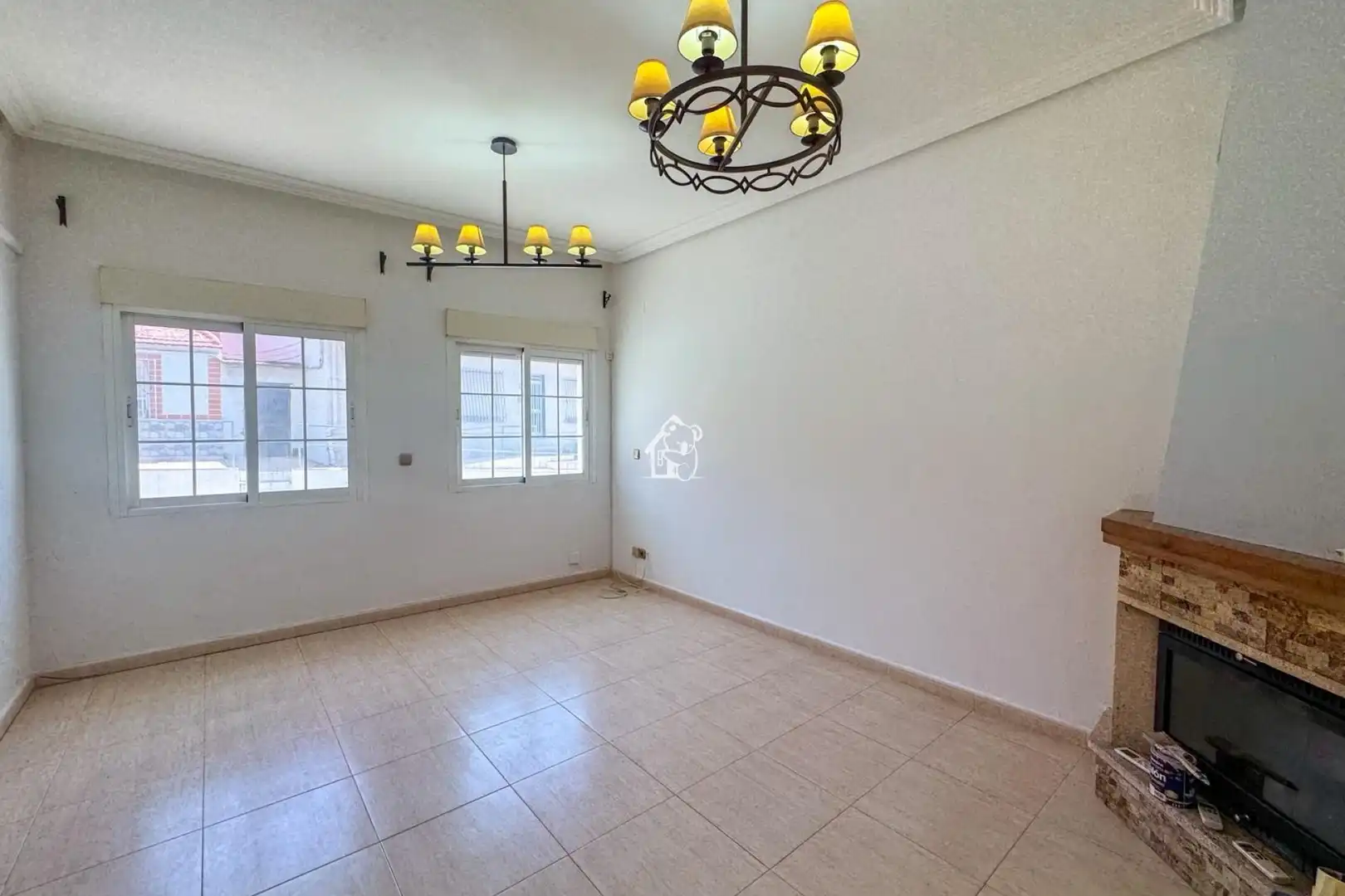 Menjador de Casa o xalet en venda en Orihuela amb Aire condicionat, Jardí privat i Terrassa