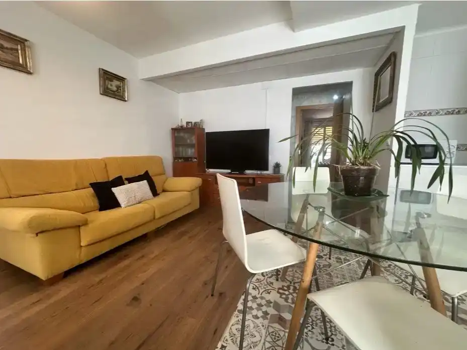 Sala d'estar de Pis en venda en  Valencia Capital amb Aire condicionat i Balcó