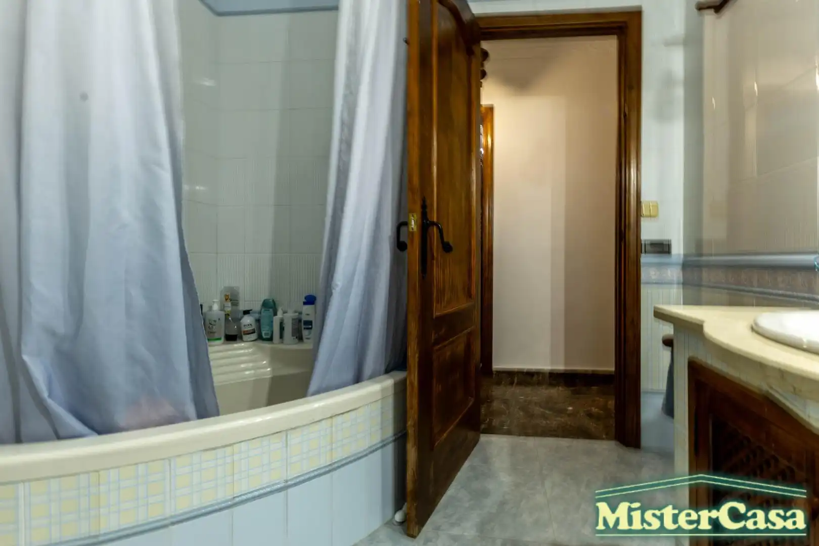 Bathroom of Houses for sale in Jerez de la Frontera  with Air Conditioner, Terrace and Storage room