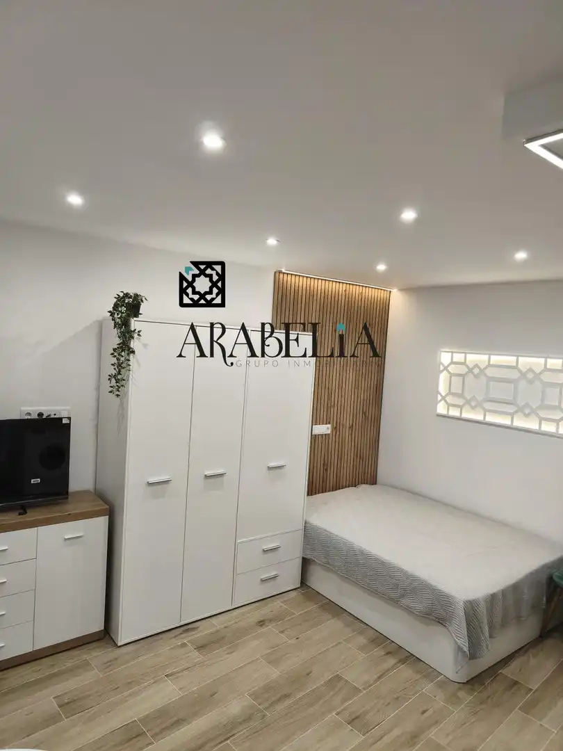 Bedroom of Study for sale in Córdoba  with Air Conditioner