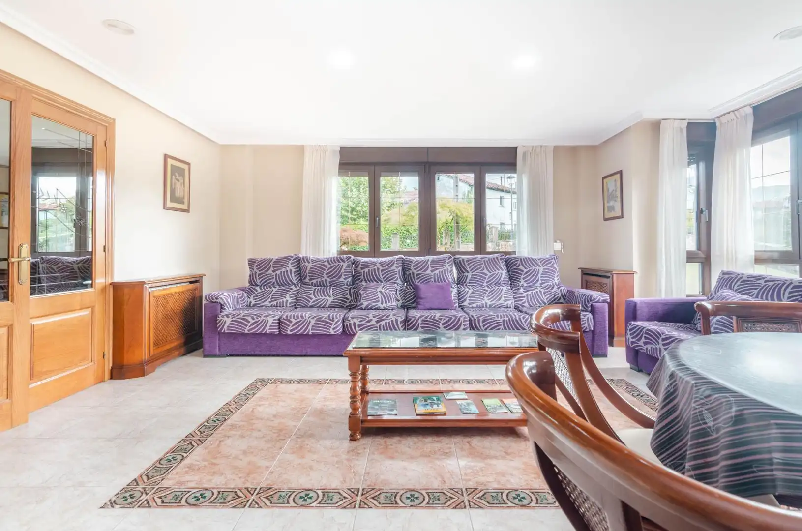 Sala de estar de Casa o chalet en venta en Piloña con Calefacción, Jardín privado y Parquet